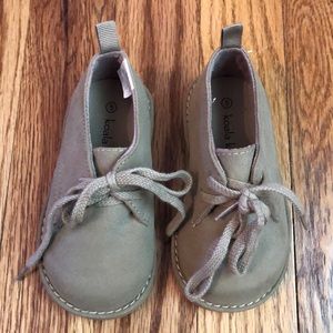Baby tan lace up shoes